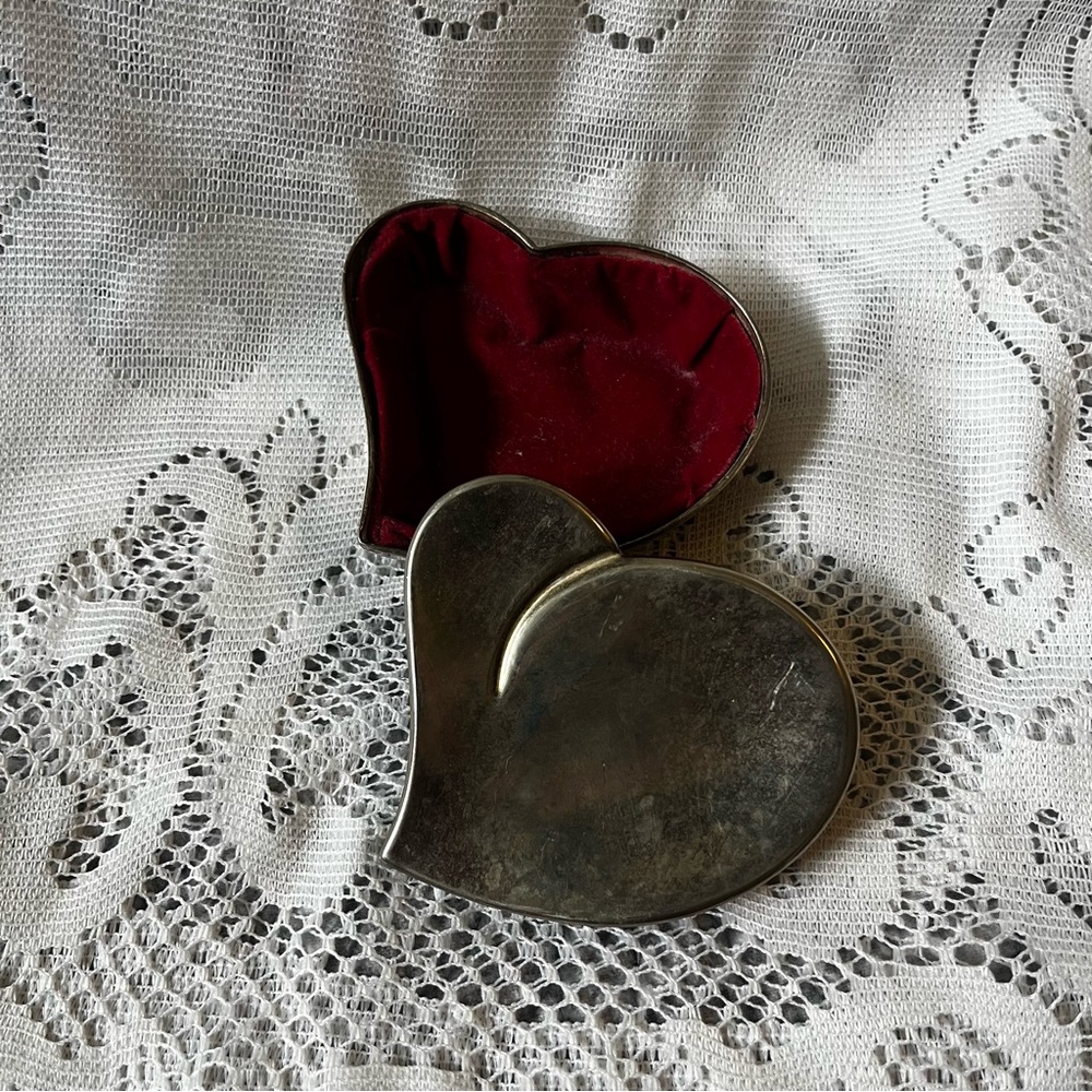 Vintage Silver Heart Jewelry Box